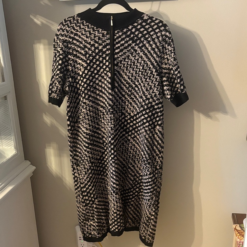 Chic Black and Cream Patterned Dress by Calvin Klein